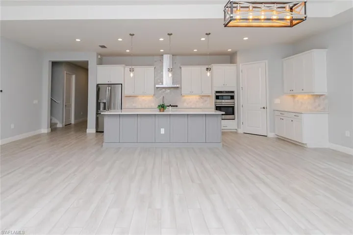 3995 Pegasus Way, Naples, Florida 34120