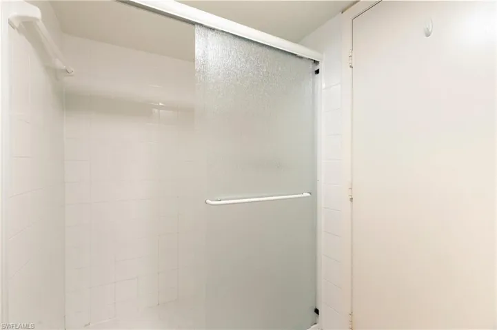 Primary has walk in shower