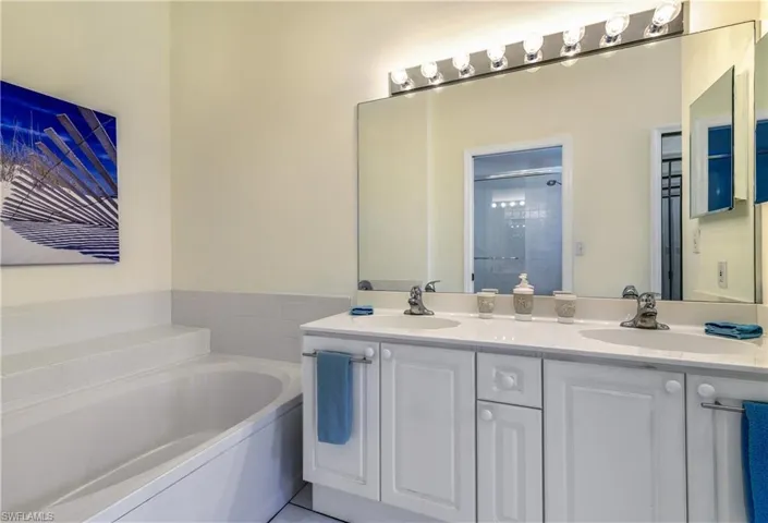 13020 Hamilton Harbour Dr I7, Naples, Florida 34110
