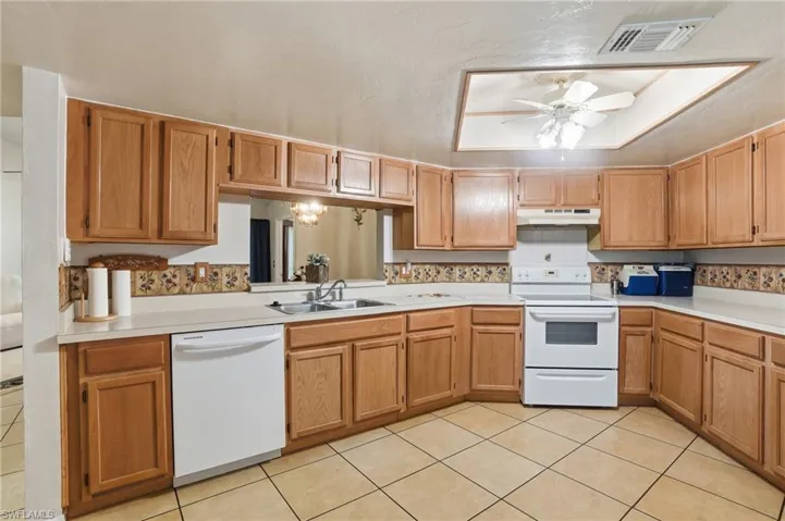 9627  Eaton Gardens  LN, Fort Myers, FL 33919