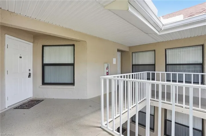 9627  Eaton Gardens  LN, Fort Myers, FL 33919