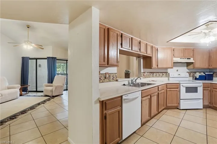 9627  Eaton Gardens  LN, Fort Myers, FL 33919