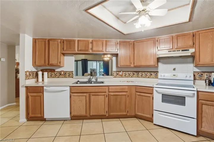 9627  Eaton Gardens  LN, Fort Myers, FL 33919