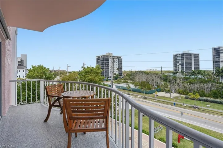 26236 Hickory Blvd 18, Bonita Springs, Florida 34134