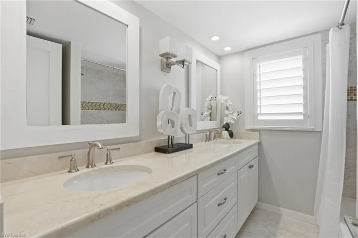 26236 Hickory Blvd 18, Bonita Springs, Florida 34134