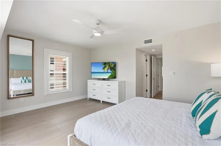 26236 Hickory Blvd 18, Bonita Springs, Florida 34134