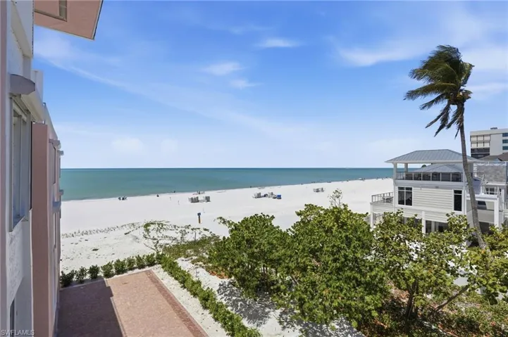 26236 Hickory Blvd 18, Bonita Springs, Florida 34134