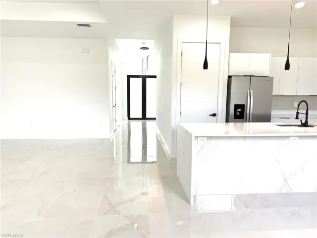 8005  Sunrise  CIR, Labelle, FL 33935