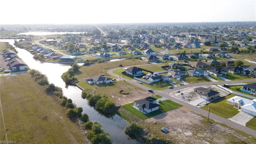 1206 SW 4th  LN, Cape Coral, FL 33991
