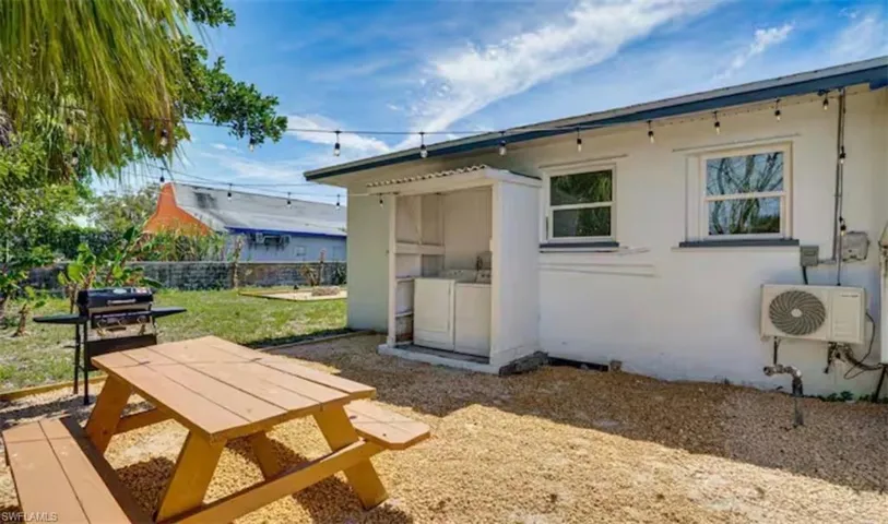 3067 Royal Palm Ave, Fort Myers, Florida 33901