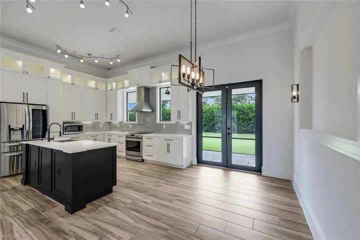 4860 12th St Ne, Naples, Florida 34120
