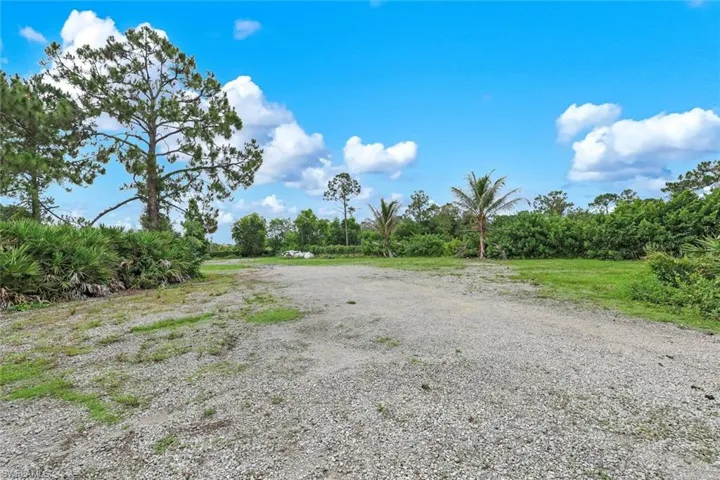 4860 12th St Ne, Naples, Florida 34120