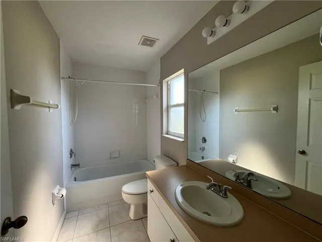 1721 Sw 16th Ter, Cape Coral, Florida 33991