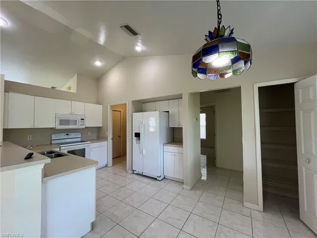 1721 Sw 16th Ter, Cape Coral, Florida 33991