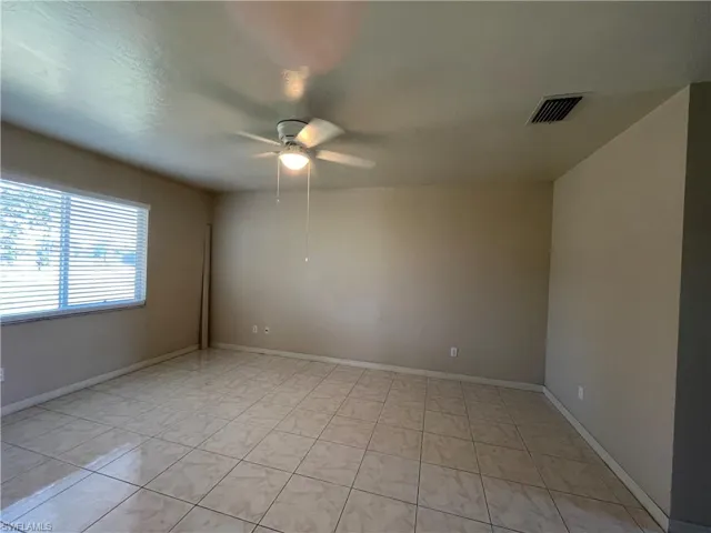 1721 Sw 16th Ter, Cape Coral, Florida 33991