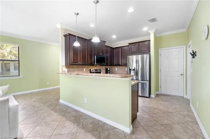 15338  Summit Place  CIR, Naples, FL 34119