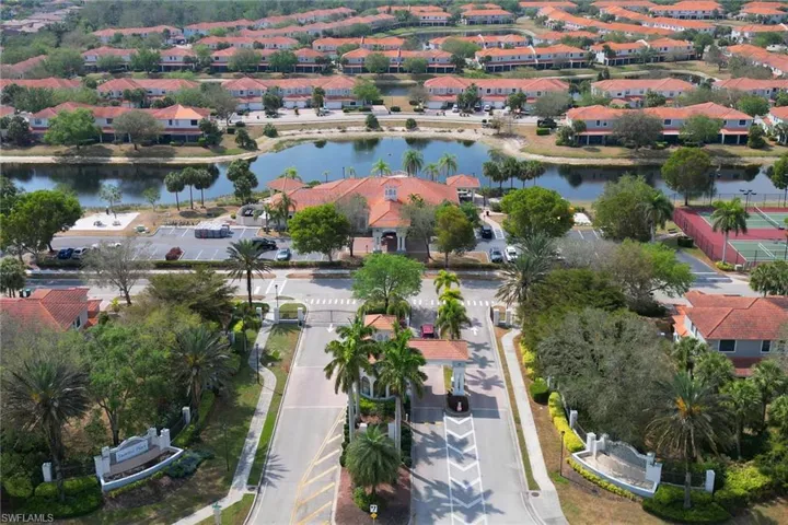 15338  Summit Place  CIR, Naples, FL 34119