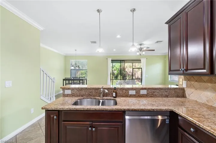 15338  Summit Place  CIR, Naples, FL 34119