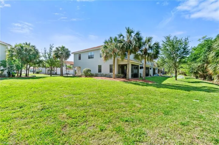 15338  Summit Place  CIR, Naples, FL 34119