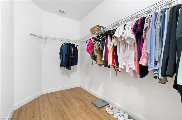 Large Walk-in Closet