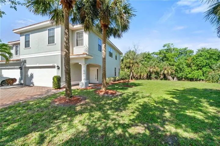 15338  Summit Place  CIR, Naples, FL 34119