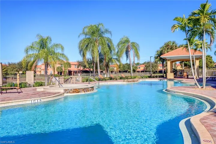 15338  Summit Place  CIR, Naples, FL 34119