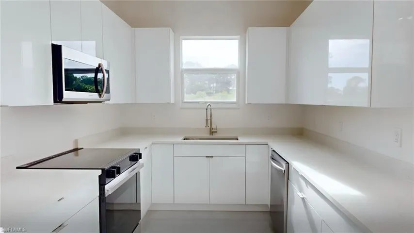 6108 Stratton Rd, Fort Myers, Florida 33905