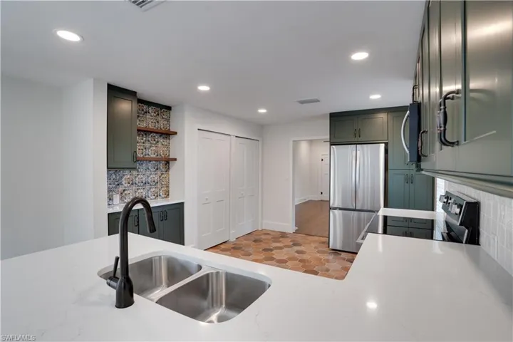 4058 39th Ave N, St. Petersburg, Florida 33714