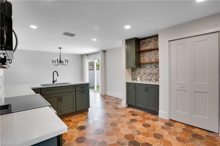 4058 39th Ave N, St. Petersburg, Florida 33714