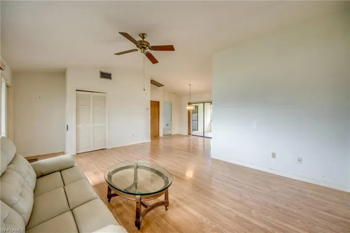3810 Sw 7th Ave, Cape Coral, Florida 33914