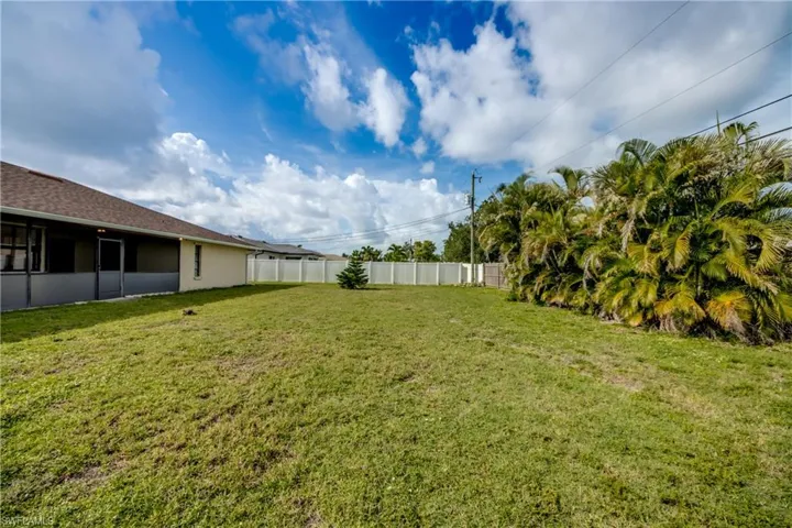 3810 Sw 7th Ave, Cape Coral, Florida 33914