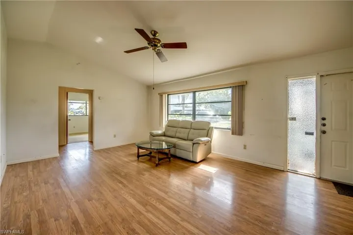 3810 Sw 7th Ave, Cape Coral, Florida 33914