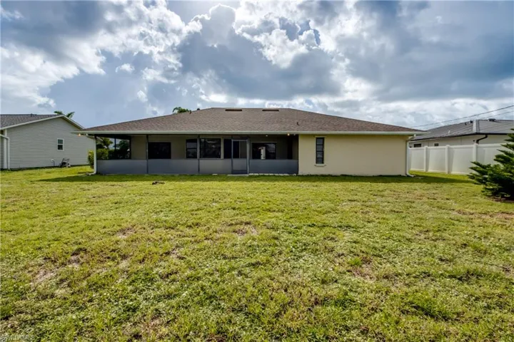 3810 Sw 7th Ave, Cape Coral, Florida 33914