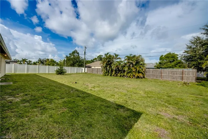 3810 Sw 7th Ave, Cape Coral, Florida 33914
