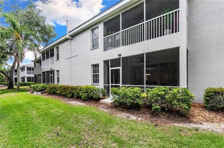 3745 Fieldstone Blvd 1102, Naples, Florida 34109