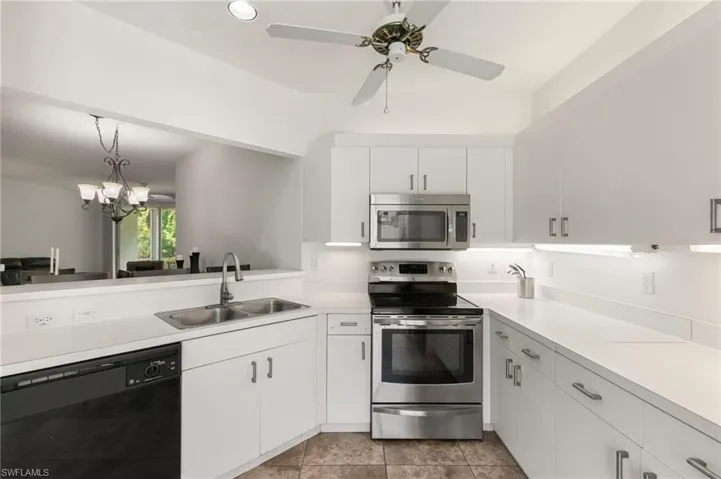3745 Fieldstone Blvd 1102, Naples, Florida 34109