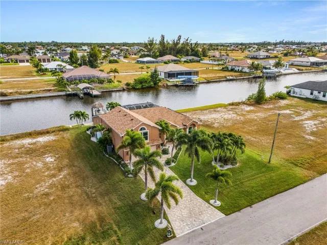 2847 Nw 46th Pl, Cape Coral, Florida 33993
