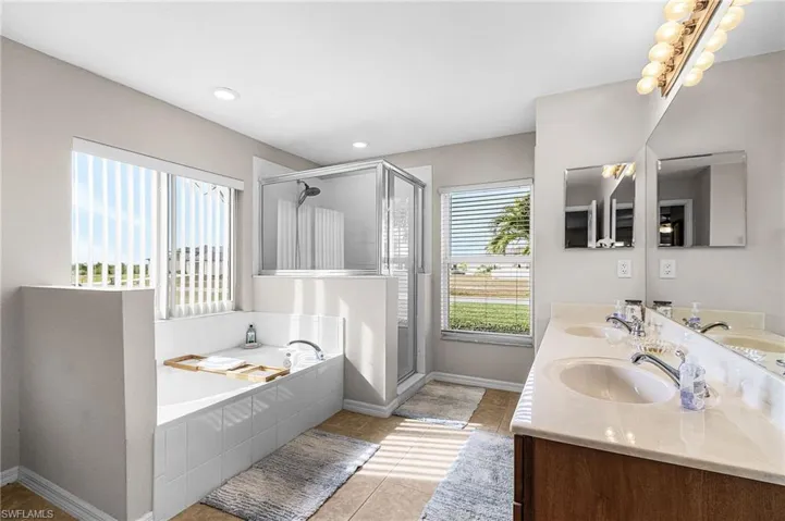 2847 Nw 46th Pl, Cape Coral, Florida 33993
