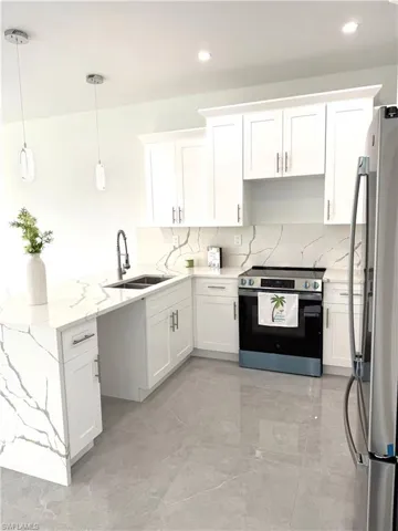 2604  15th SW ST, Lehigh Acres, FL 33976