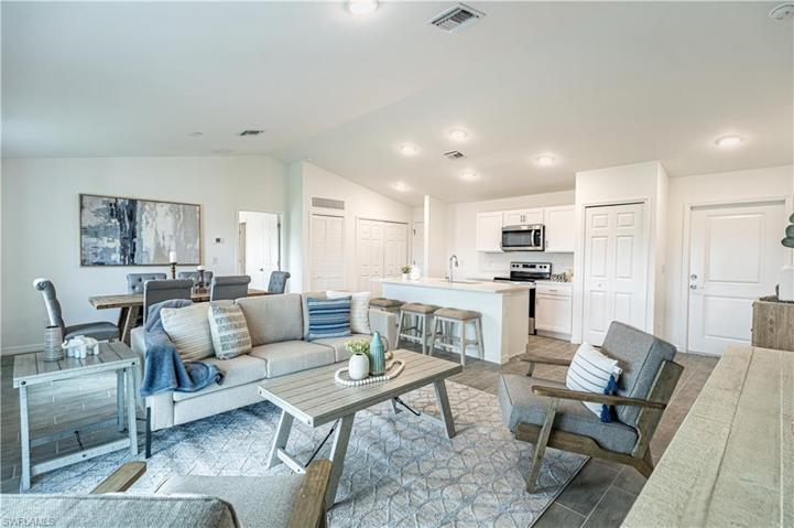 213 NW 25th ST, CAPE CORAL FL 33993