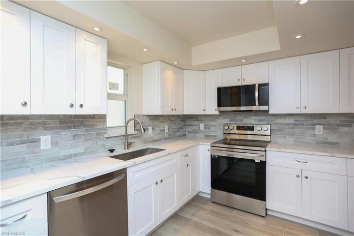 206 Bob O Link WAY # 206A, NAPLES FL 34105
