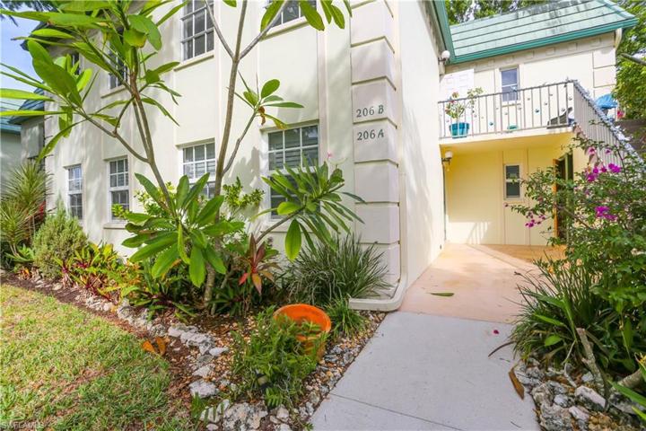 206 Bob O Link WAY # 206A, NAPLES FL 34105