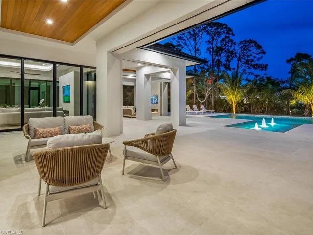 500 Ridge Dr, Naples, Florida 34108