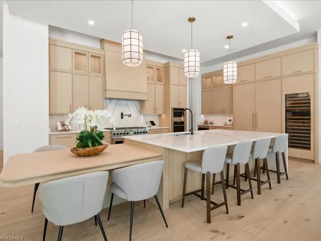 500 Ridge Dr, Naples, Florida 34108