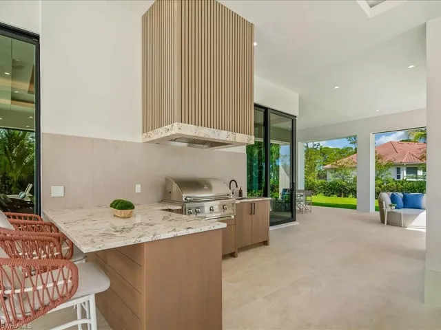 500 Ridge Dr, Naples, Florida 34108