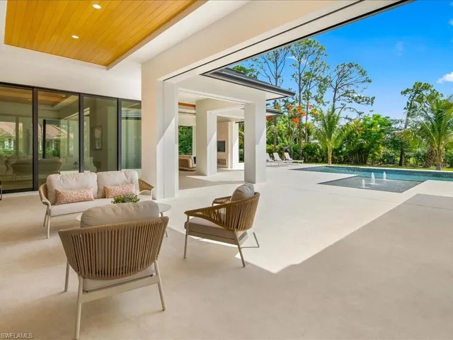 500 Ridge Dr, Naples, Florida 34108