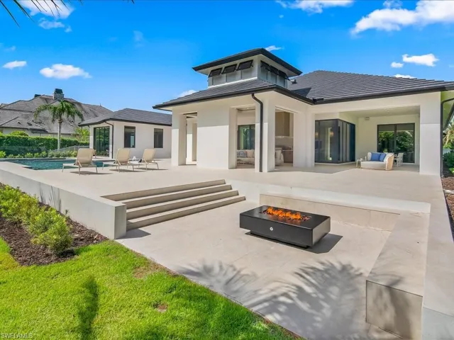 500 Ridge Dr, Naples, Florida 34108