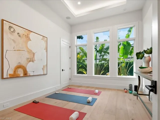 500 Ridge Dr, Naples, Florida 34108