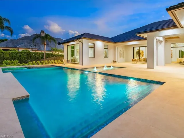 500 Ridge Dr, Naples, Florida 34108
