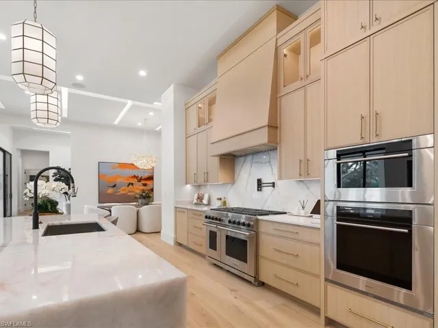 500 Ridge Dr, Naples, Florida 34108